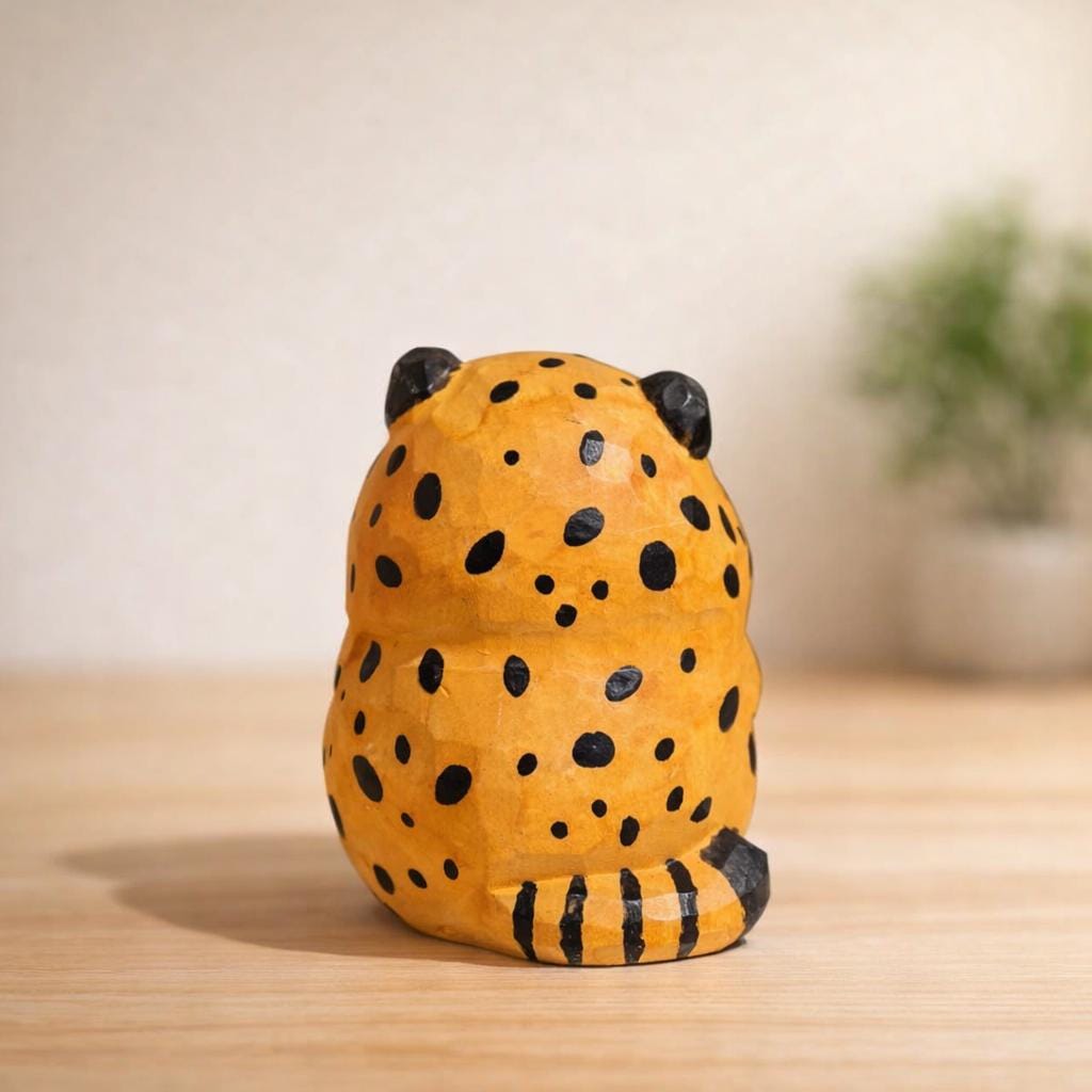 Japanese Hand Carved Wooden Lucky Leopard Figurine, Cute Animal Desk Decor, Handmade Wood Sculpture, Good Luck Gift, Office Shelf Decoration