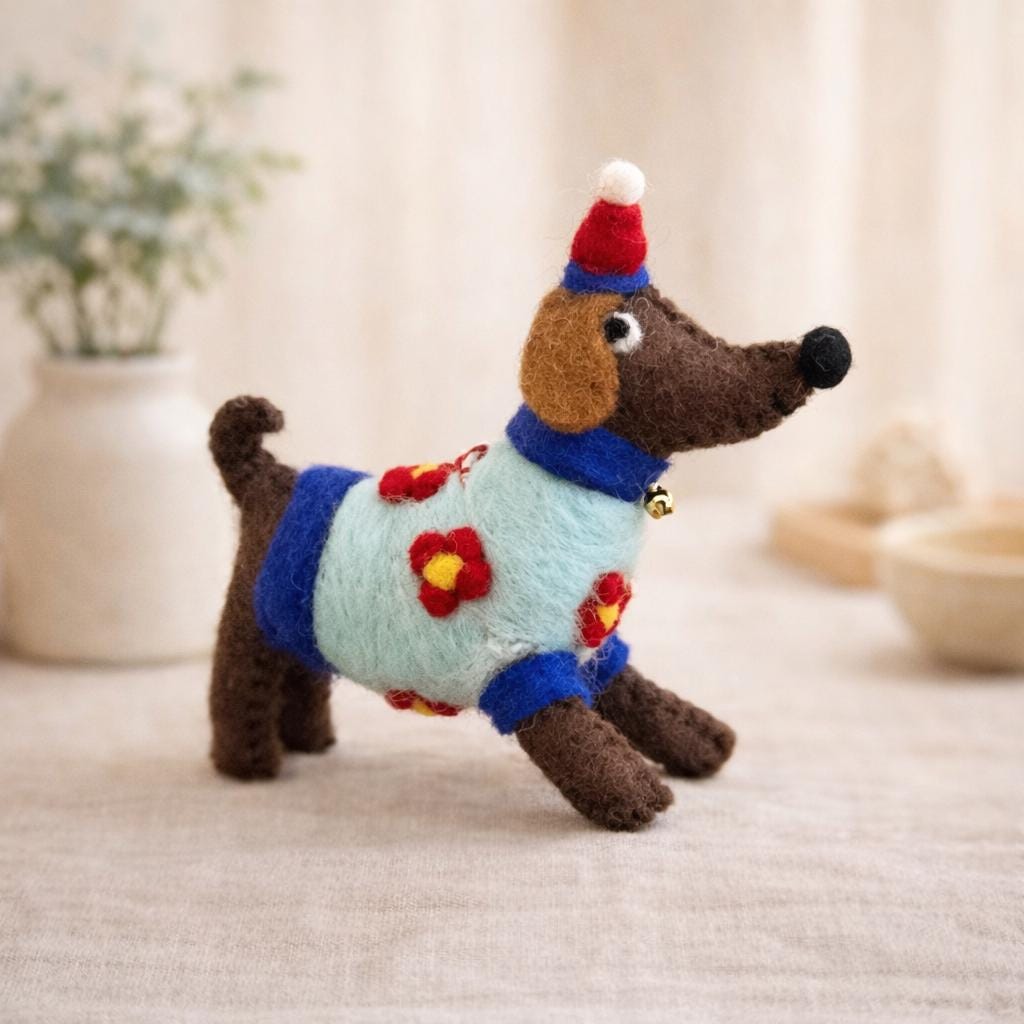 Handmade Felt Dog Keychain, Wool Felt Puppy Bag Charm, Cute Dog Ornament, Car Mirror Hanging, Handmade Gift for Dog Lovers, Soft Felt Animal