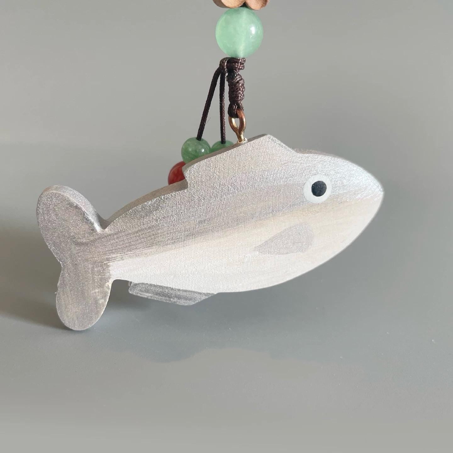 Hand Carved Wooden Fish Keychain, Minimalist Fish Bag Charm, Cute Ocean Animal Keyring, Small Wood Fish Pendant, Nature Inspired Gift