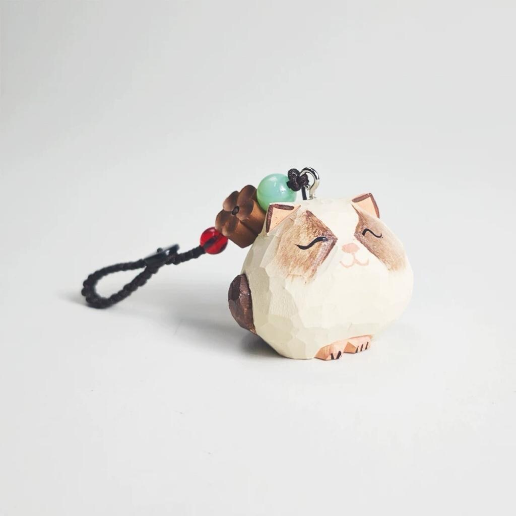 Hand Carved Wooden Cat Keychain, Handmade Japanese Style Cat Charm, Miniature Wood Pendant, Cute Animal Bag Charm, Car Key Accessory, Gift