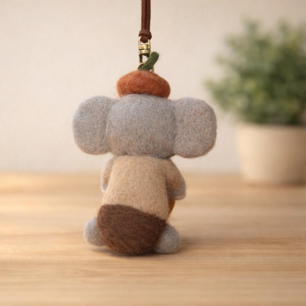 Handmade Felt Elephant Bag Charm, Cute Wool Elephant Keychain, Pumpkin Animal Backpack Charm, Soft Fall Ornament, Gift for Her
