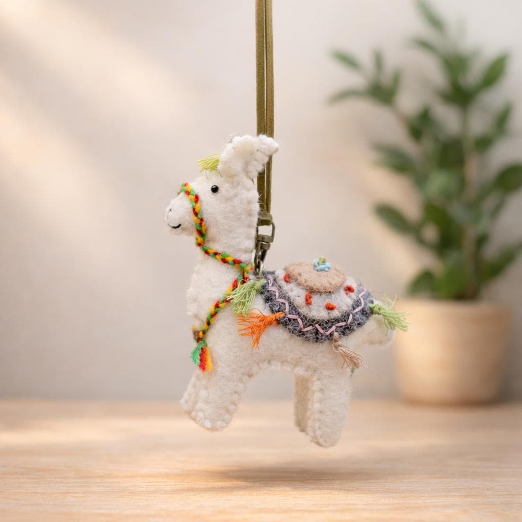 Handmade Felt Llama Keychain, Alpaca Wool Bag Charm, Cute Animal Hanging Ornament, Women Bag Charms, Gift for Her