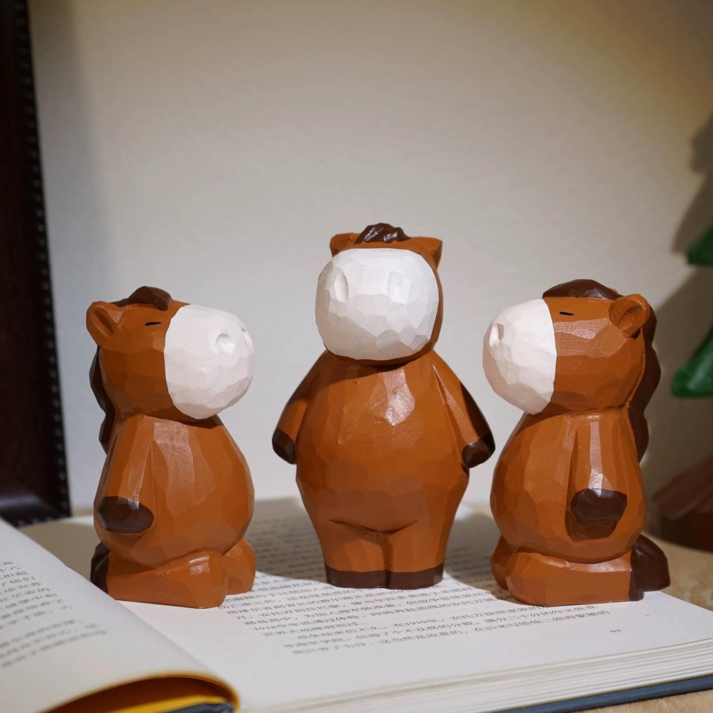 Hand Carved Wooden Horse Figurine Set, Linden Wood Standing & Sitting Horse Sculpture, Cute Animal Desk Decor, Handmade Woodland Ornament
