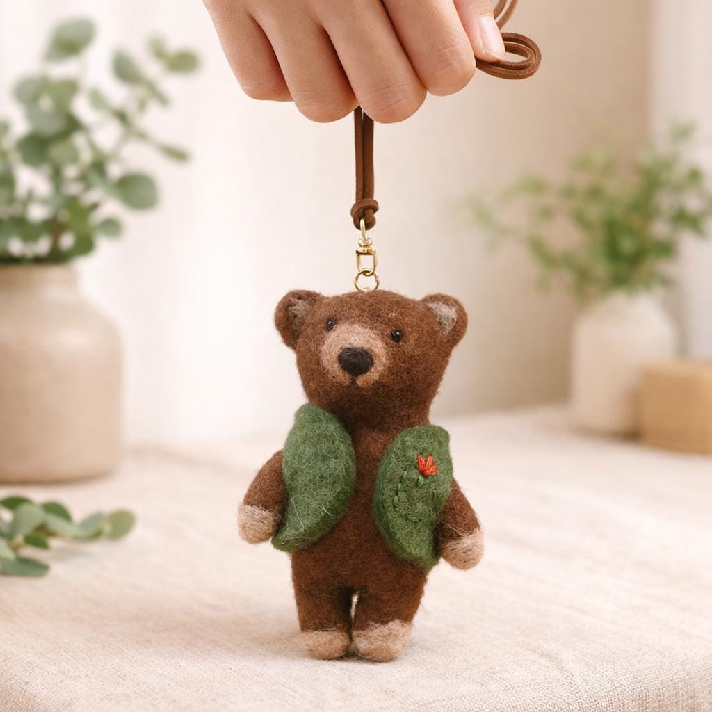 Handmade Felt Bear Keychain in Green Vest, Cute Wool Teddy Bag Charm, Needle Felt Animal Pendant, Handmade Gift, Car Hanging Bear Ornament