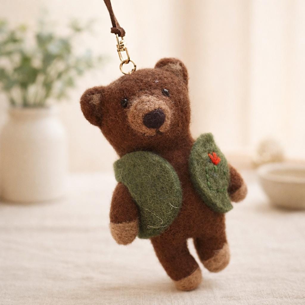 Handmade Felt Bear Keychain in Green Vest, Cute Wool Teddy Bag Charm, Needle Felt Animal Pendant, Handmade Gift, Car Hanging Bear Ornament