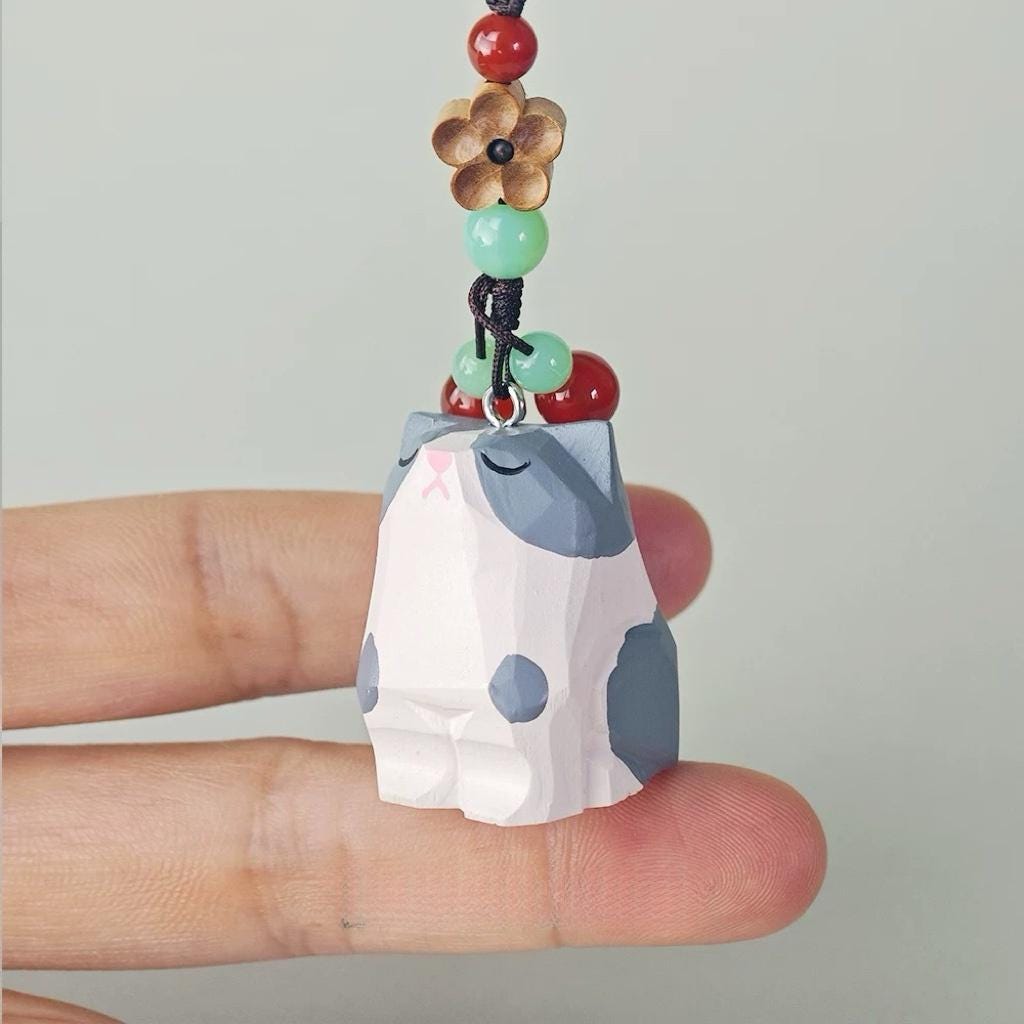 Handmade Wooden Cat Keychain, Japanese Style Miniature Lucky Charm, Handcrafted Pendant, Cute Animal Bag Charm, Lucky Gift, Wooden Keyring