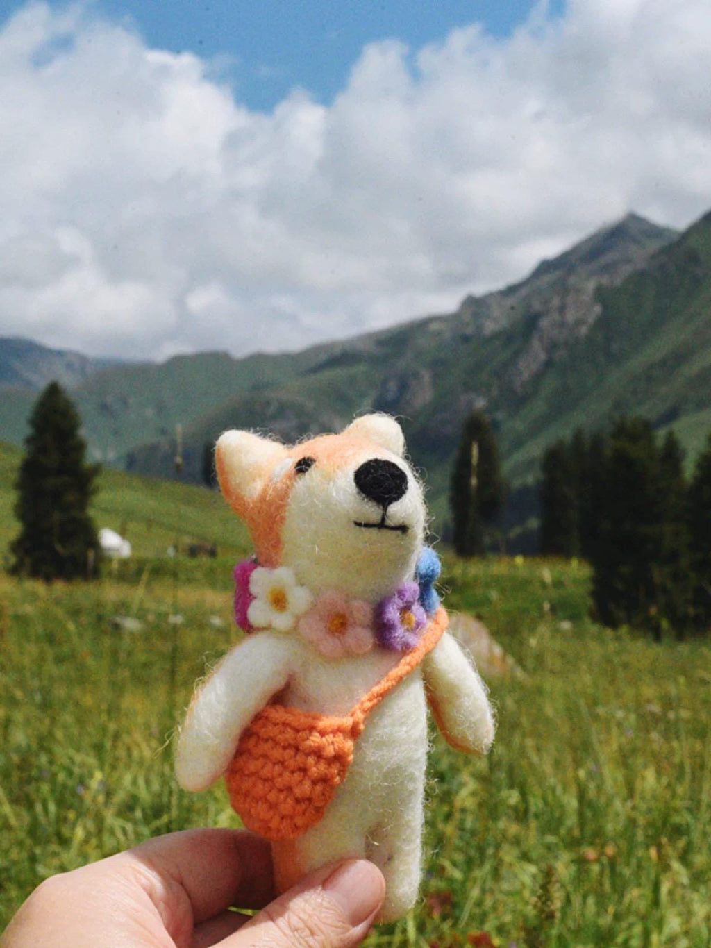 Handmade Felt Dog Keychain, Needle Felted Puppy Bag Charm with Detachable Key Ring, Cute Wool Animal Keychain Gift