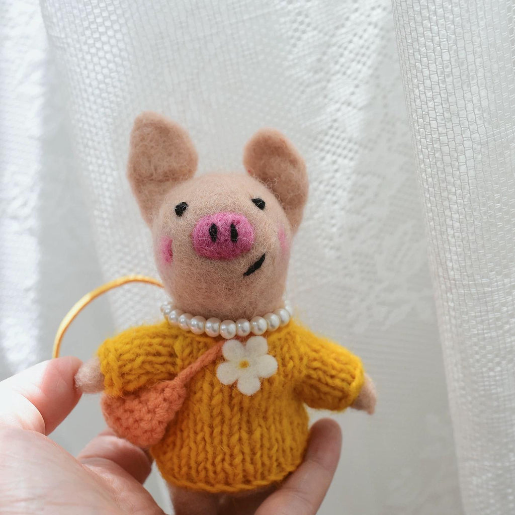 Handmade Felt Pig Keychain, Wool Felt Pig Doll Bag Charm with Yellow Sweater, Handcrafted Animal Keyring, Cute Handmade Gift