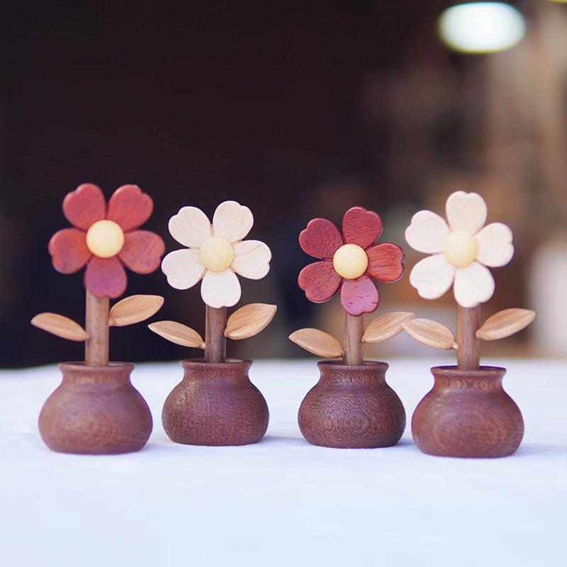 Hand Carved Wooden Flower Diffuser Decor – Aromatherapy Wood Sculpture, Natural Essential Oil Car Freshener, Desk Ornament, Handmade Gift