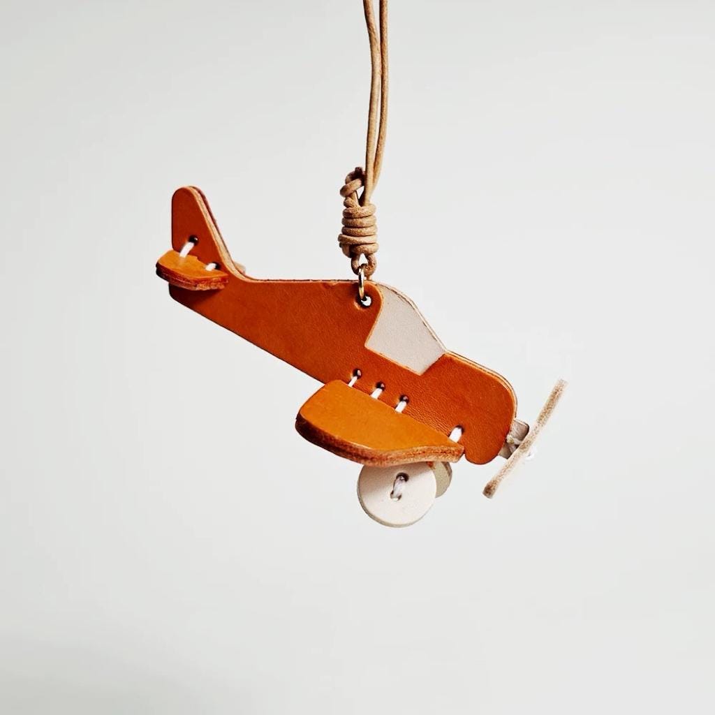 Handmade Leather Airplane Bag Charm, Leather Plane Keychain, Car Rearview Mirror Charm, Vintage Travel Bag Accessory, Cute Gift for Friends