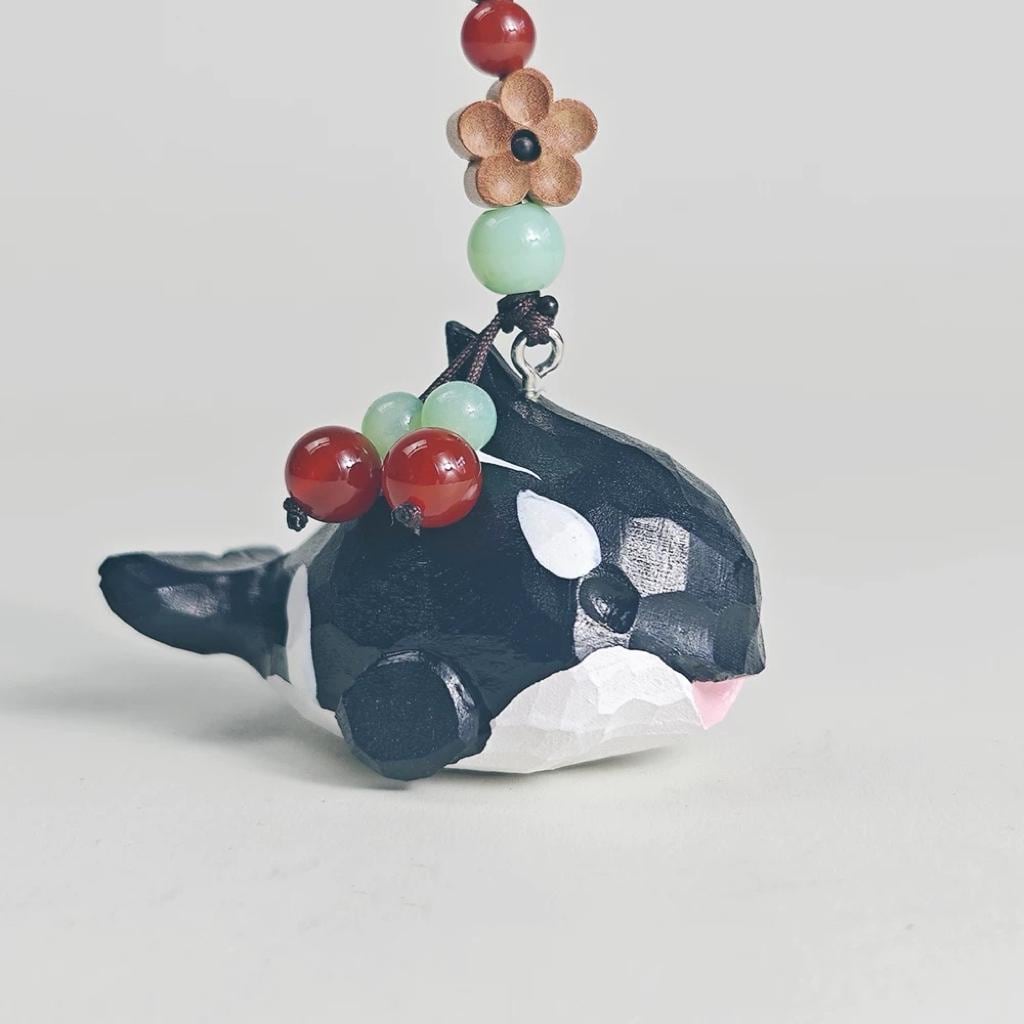 Hand Carved Wooden Orca Keychain, Handmade Japanese Style Keyring, Miniature Wood Whale Pendant, Cute Bag Charm, Car Key Accessory, Gift