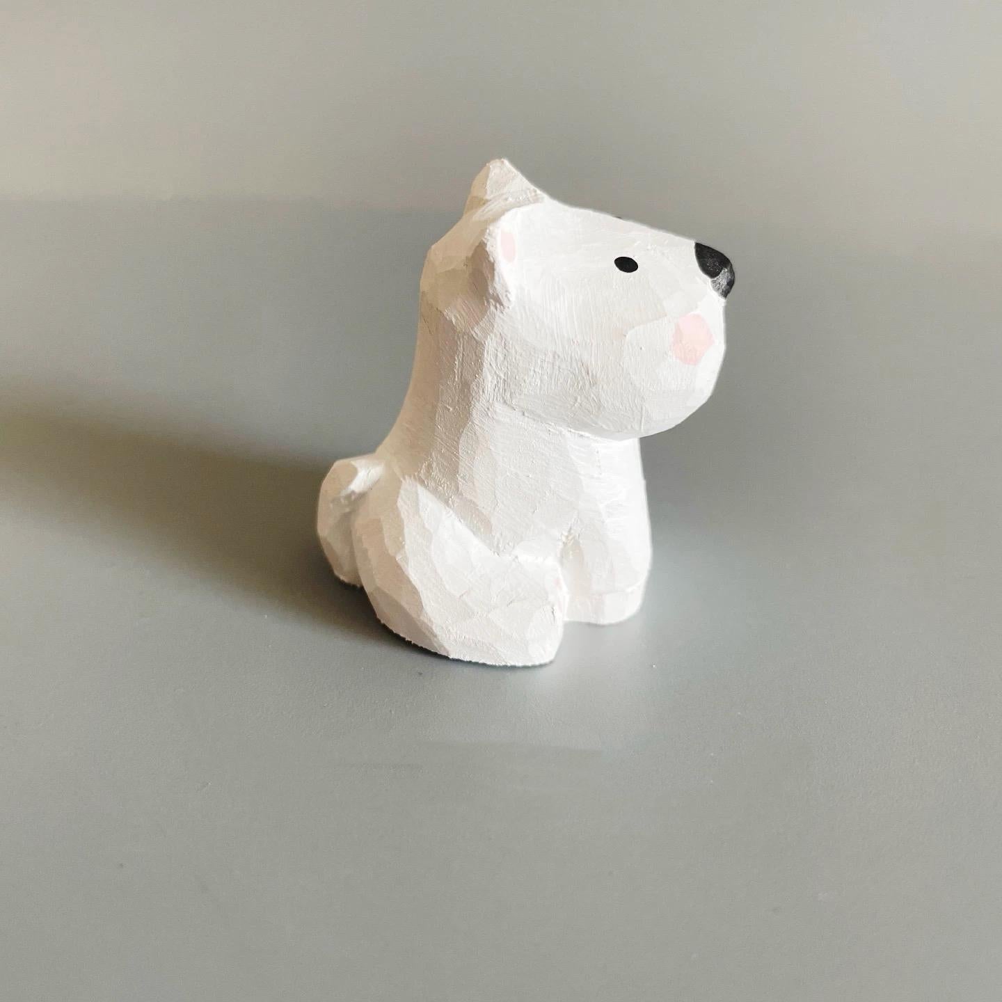 Hand Carved Wooden Westie Figurine – Minimalist White Puppy Sculpture, Handmade Desk Decor, Cute Animal Ornament, Gift for Dog Lovers, Art
