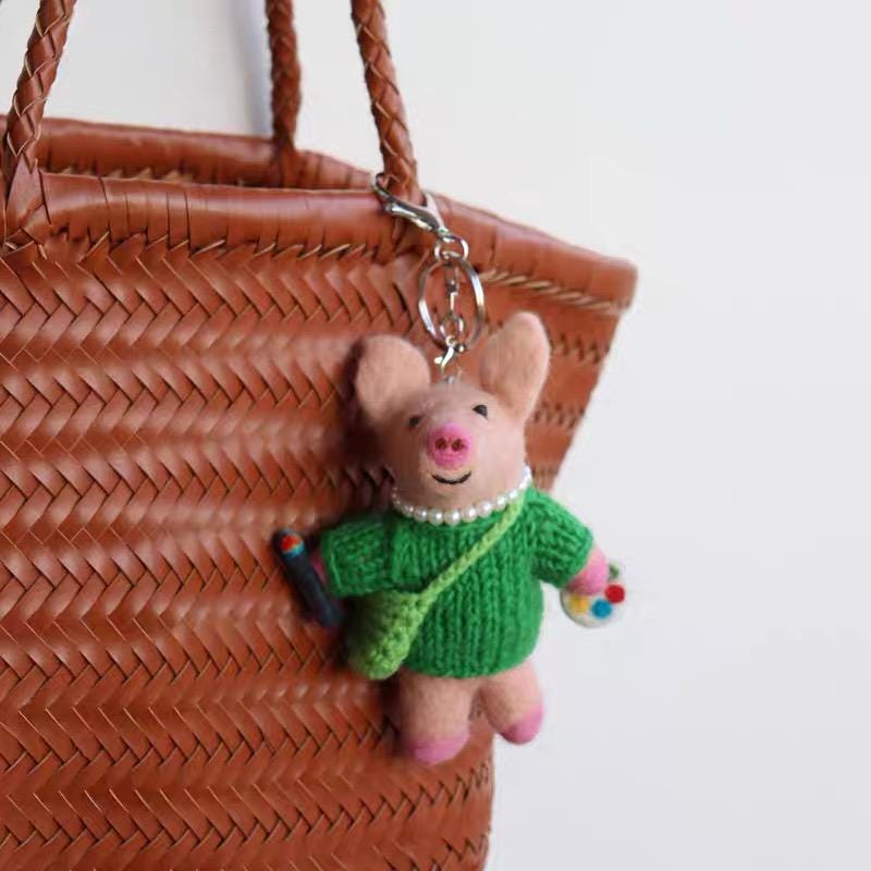 Handmade Wool Felt Pig Keychain, Cute Artist Pig Bag Charm, Needle Felt Animal Pendant, Green Sweater Pig Gift for Her