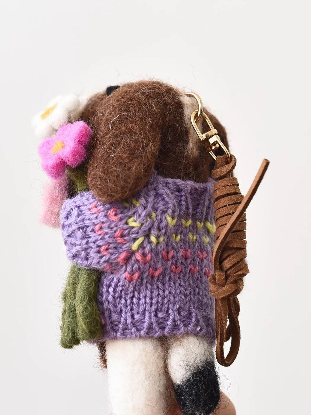 Handmade Wool Felt Dog Keychain, Cute Puppy Bag Charm with Flowers, Needle Felt Animal Pendant, Handmade Gift for Her