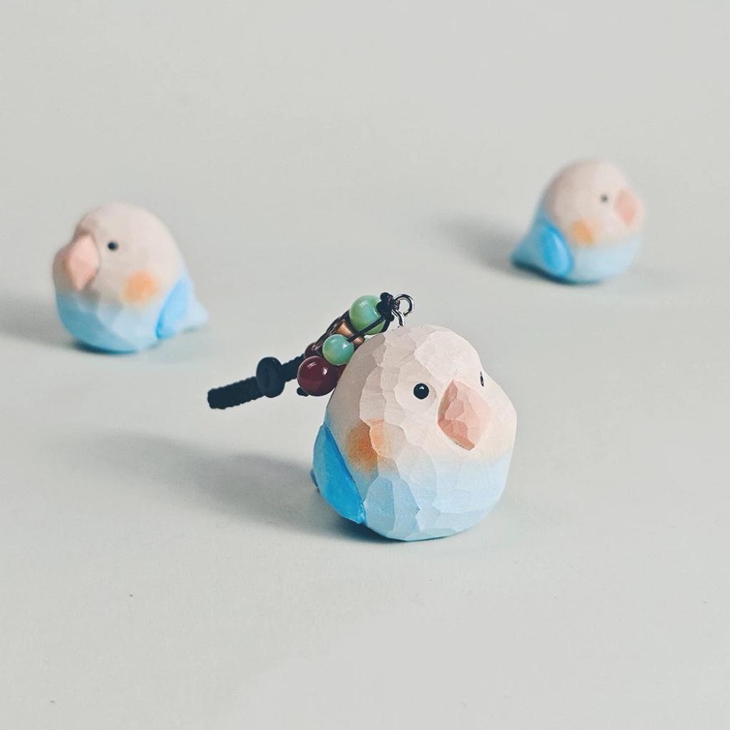 Japanese Handmade Wooden Blue Bird Keychain, Cute Bird Wood Carving Bag Charm, Kawaii Animal Pendant Key Chain, Lucky Gift for Her