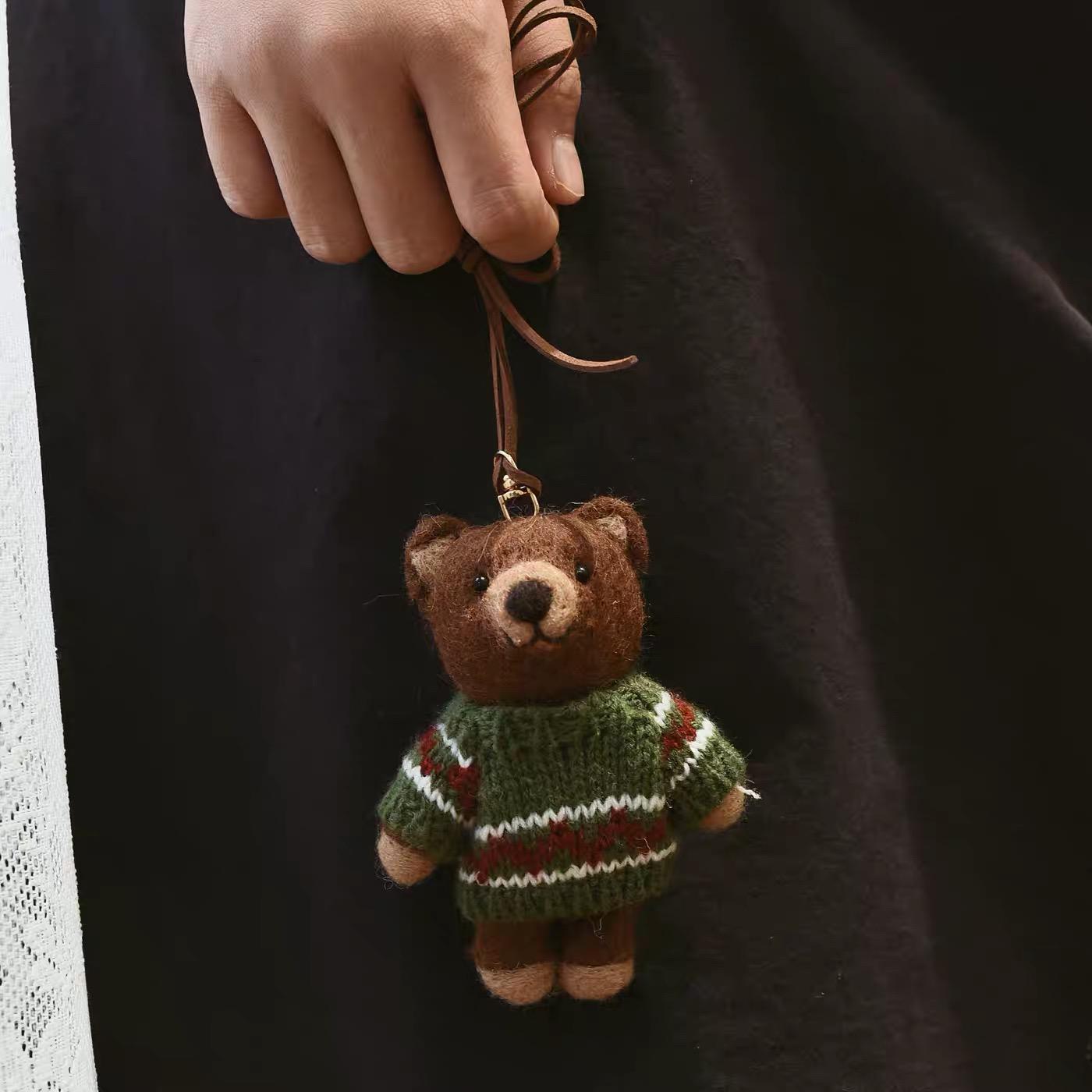 Handmade Felt Bear Keychain, Cute Teddy Bear Bag Charm with Vest or Sweater, Kawaii Animal Pendant, Cozy Gift for Her, Backpack Accessory