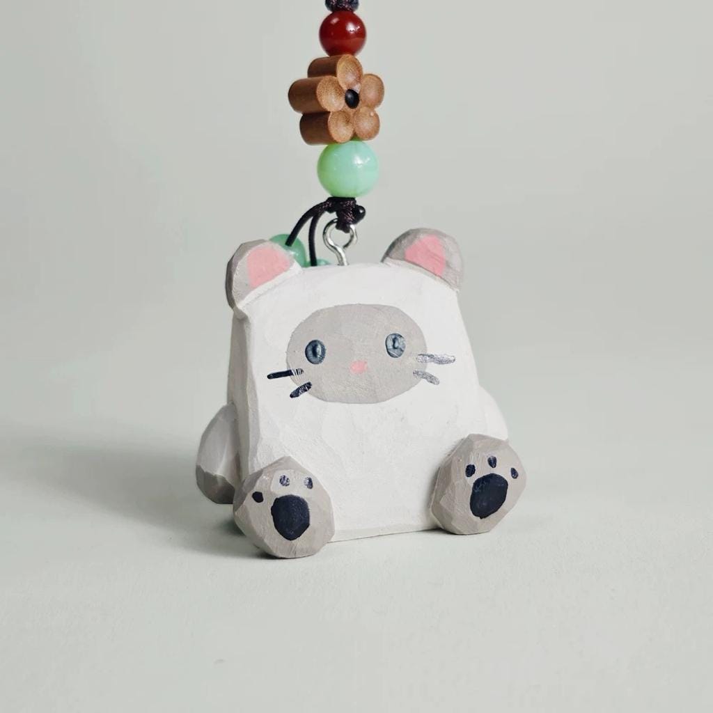 Hand Carved Wooden Cat Keychain, Cute Cat Charm, Mini Wood Animal Pendant, Bag Charm, Key Ring, Handmade Gift, Pocket Companion