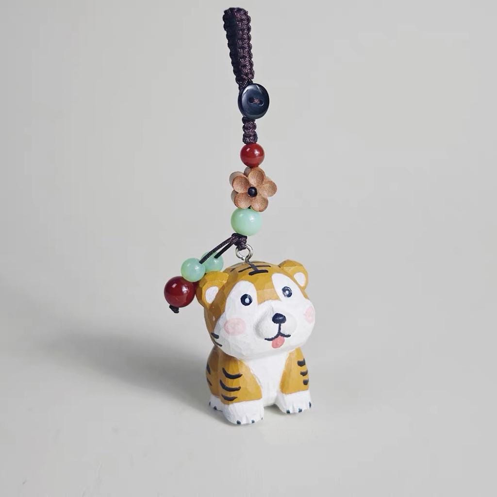 Japanese Style Hand Carved Wooden Tiger Keychain, Zodiac Tiger Charm, Cute Animal Pendant, Bag Charm, Key Ring, Handmade Wood Gift