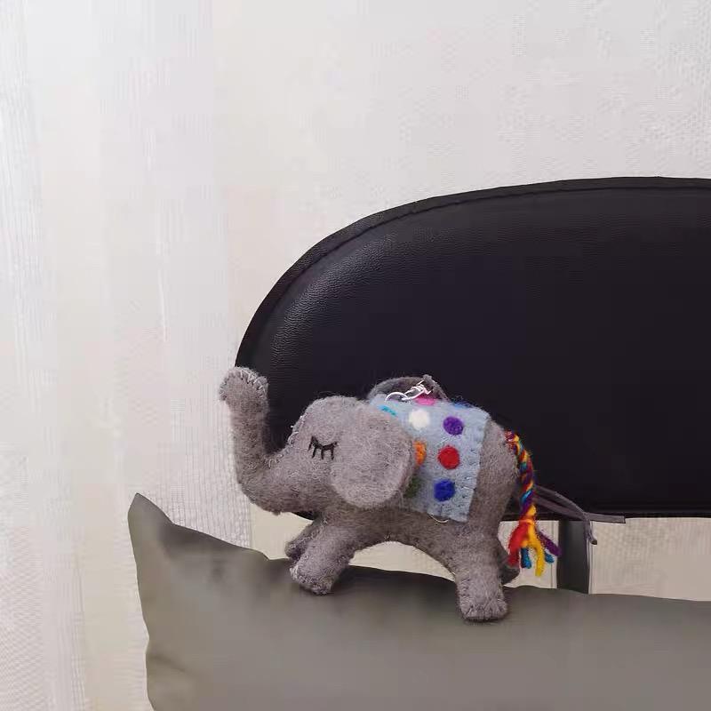 Japanese Style Felt Elephant Keychain, Handmade Wool Elephant Bag Charm, Cute Grey Elephant Pendant, Car Keychain, Gift for Animal Lovers