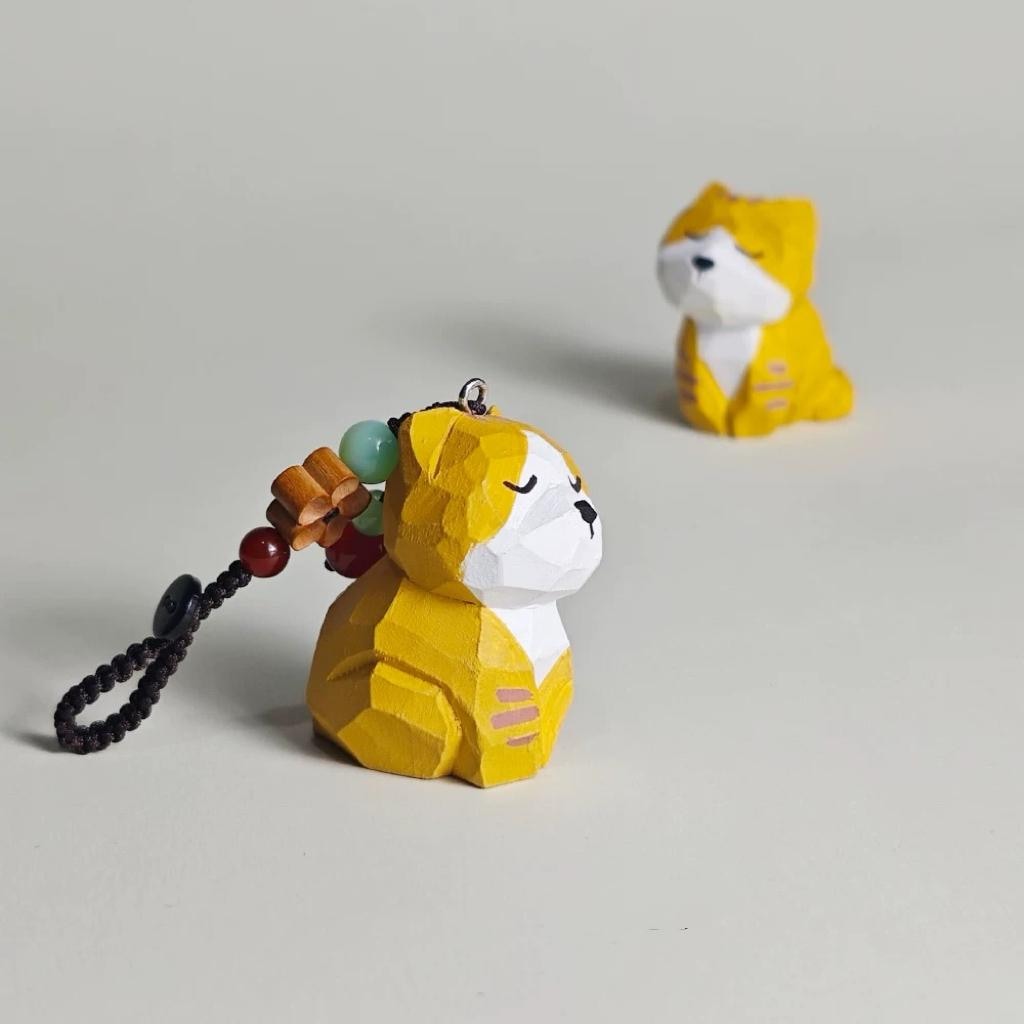 Japanese Style Kitten Wood Carving Keychain, Hand Carved Cute Cat Charm, Wooden Cat Bag Charm, Car Keychain, Gift for Cat Lovers
