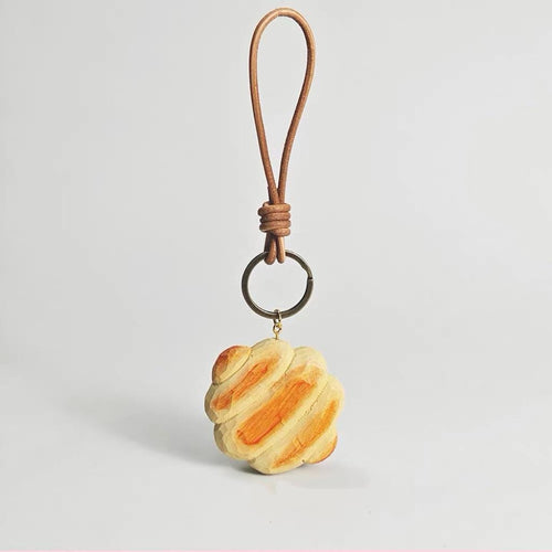 Japanese Style Butter Bread Wood Carving Keychain, Hand Carved Linden Wood Bread Charm, Cute Food Bag Charm, Wooden Bread Key Ring Gift