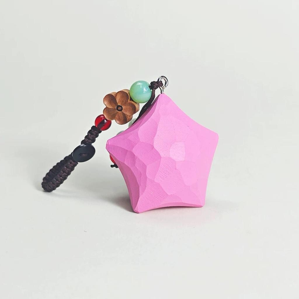 Japanese Style Lucky Star Wood Carving Keychain, Pink Hand Carved Linden Wood Star Charm, Cute Healing Bag Charm Key Ring Gift for Her