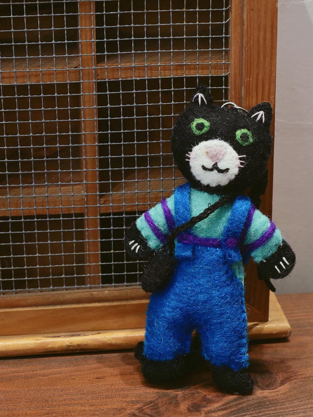 Japanese Black Cat Keychain, Handmade Felt Charm, Aesthetic Animal Keyring, Car Rear Mirror Hanging Ornament, Gift for Cat Lover