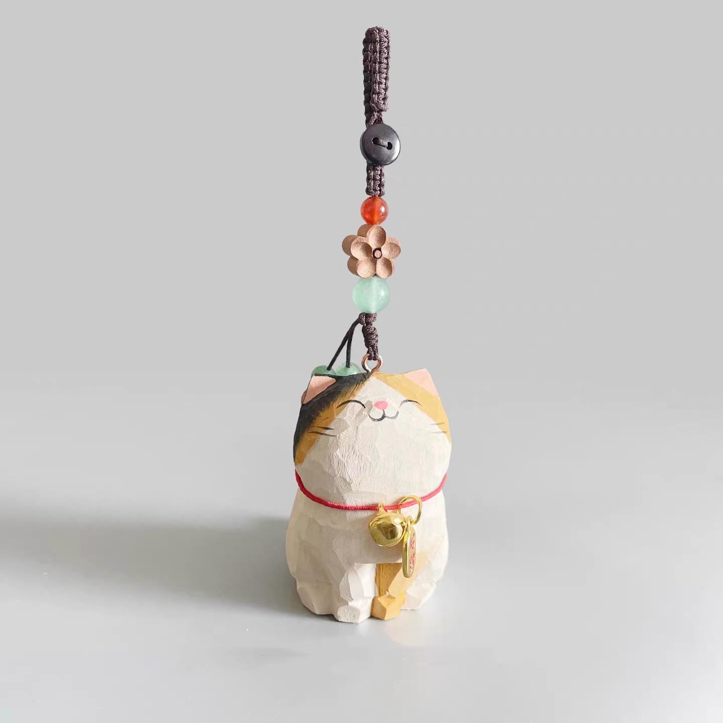 Japanese Style Wooden Lucky Calico Cat Keychain, Hand Carved Maneki Neko Pendant, Woven Three-Color Cat Bag Charm, Prosperity Gift Charm