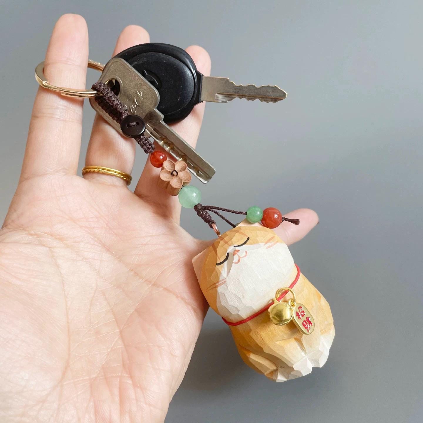 Japanese Style Wooden Lucky Orange Tabby Cat Keychain, Hand Carved Maneki Neko Pendant, Cute Ginger Cat Bag Charm, Fortune Hanging Gift
