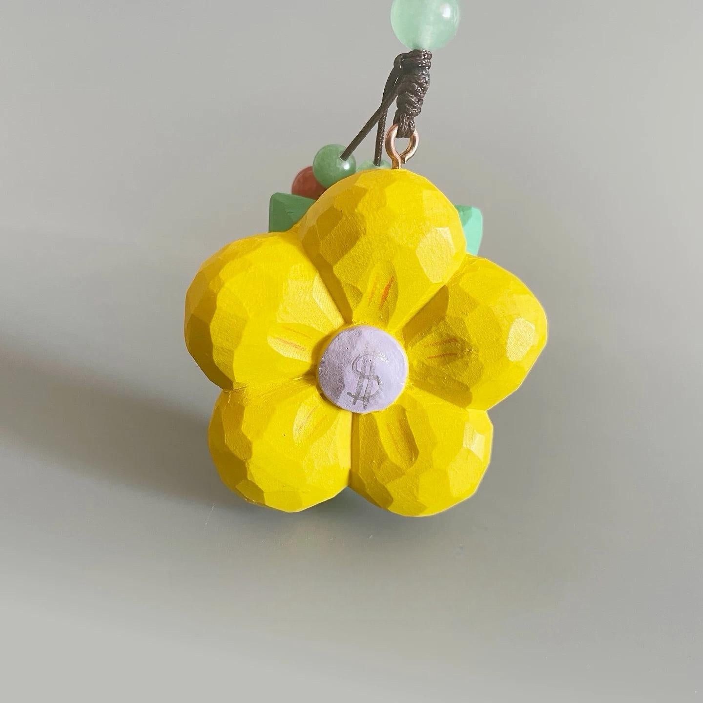Japanese Style Wooden Lucky Flower Keychain, Hand Carved Yellow Blossom Pendant, Prosperity Flower Bag Charm, Floral Hanging Pendant Gift