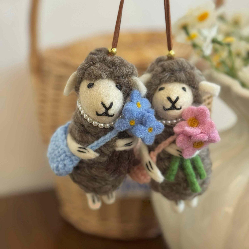 Japanese Style Lucky Gray Lamb Wool Felt Pendant, Handmade Sheep Bag Charm, Blue Flower Lamb Keychain, Cute Animal Hanging Ornament Gift