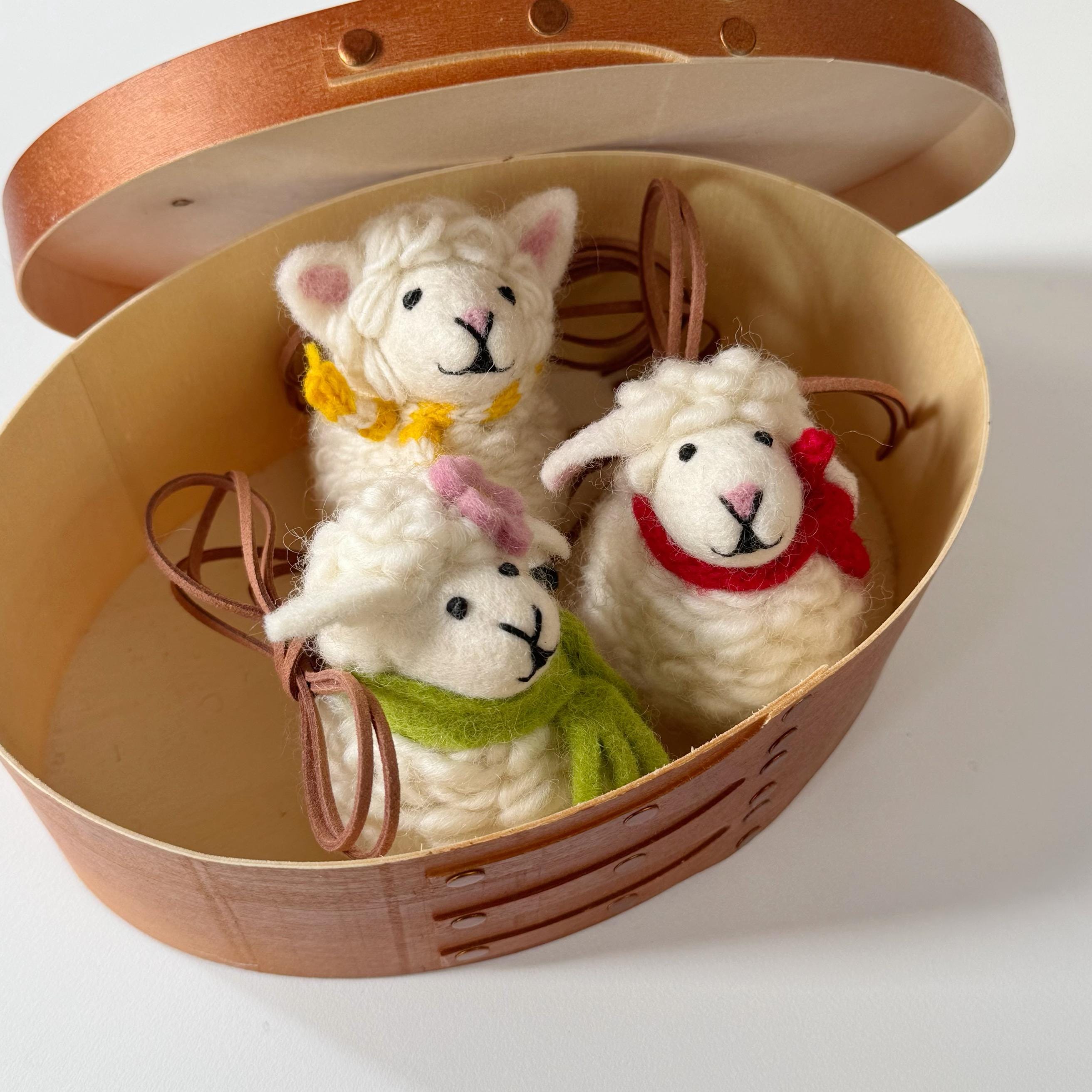 Japanese Style Lucky Lamb Wool Felt Pendant, Handmade Sheep Bag Charm, Scarf Sheep Keychain, Cute Animal Hanging Ornament Gift