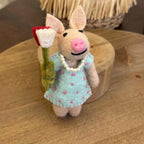 Japanese Style Lucky Felt Pig Pendant, Handmade Wool Felt Pig Bag Charm, Cute Animal Keychain, Flower Pig Hanging Ornament Gift