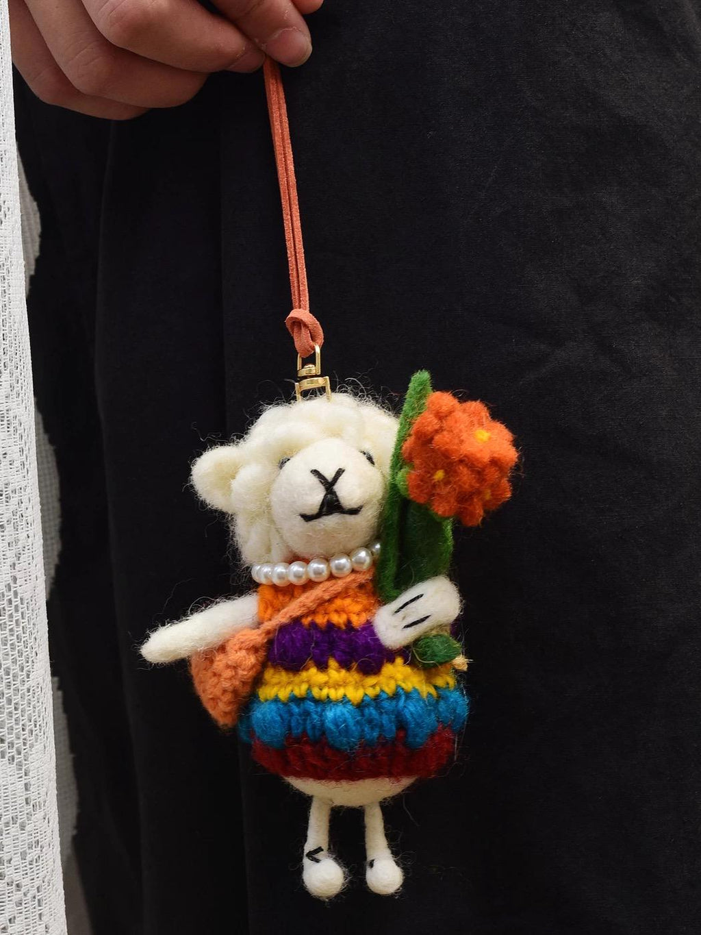 Japanese Style Lucky Felt Sheep Pendant, Handmade Wool Felt Flower Lamb Bag Charm, Cute Animal Keychain Gift, Pink & Yellow Outfit Lamb