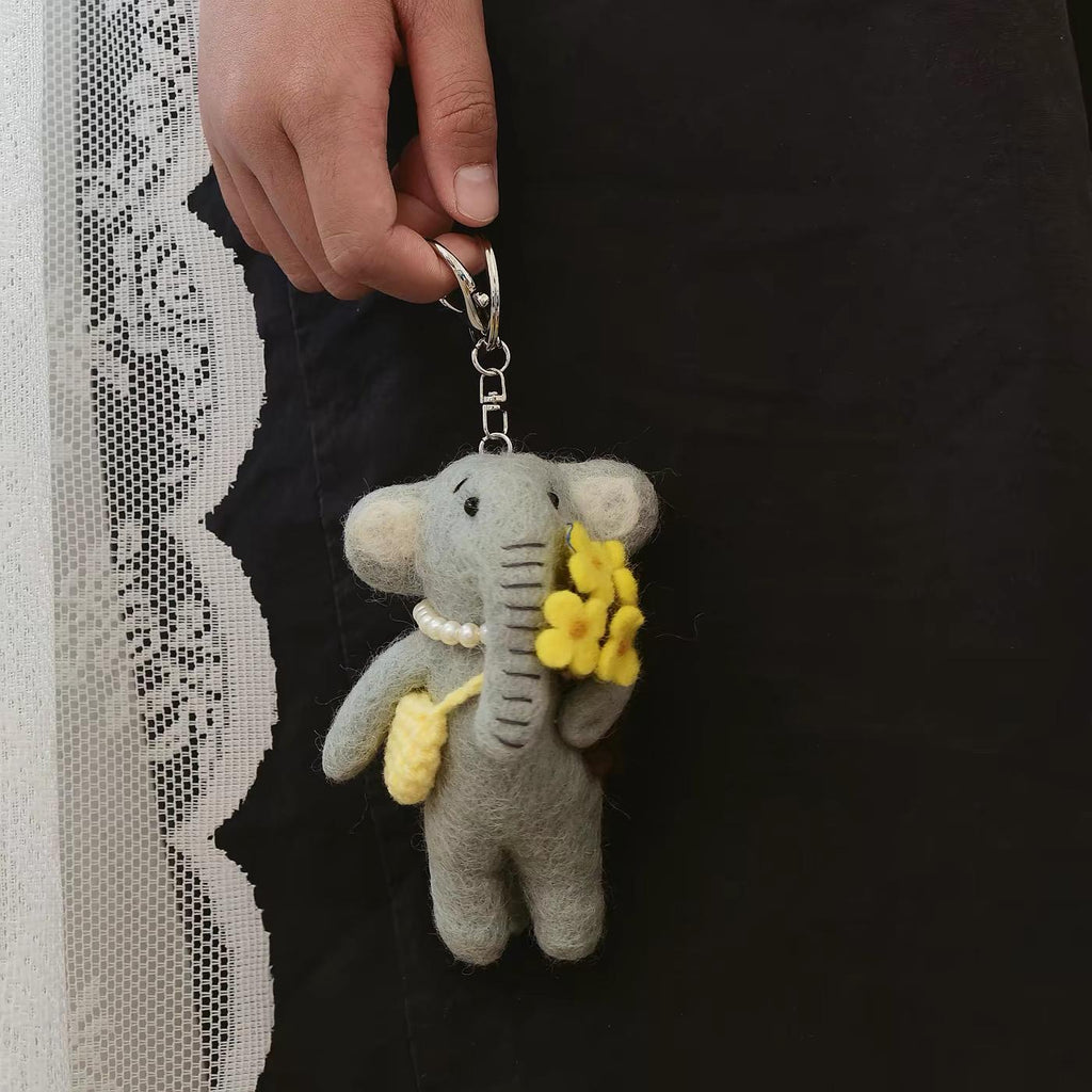 Japanese Style Lucky Felt Elephant Pendant, Handmade Elephant Bag Charm, Cute Wool Felt Animal Keychain, Elephant Gift, Bag Accessory