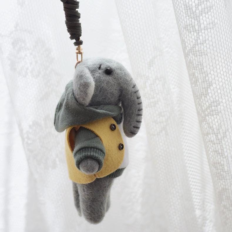 Japanese Style Lucky Felt Elephant Pendant, Handmade Elephant Bag Charm, Cute Wool Felt Animal Keychain, Elephant Gift, Bag Accessory