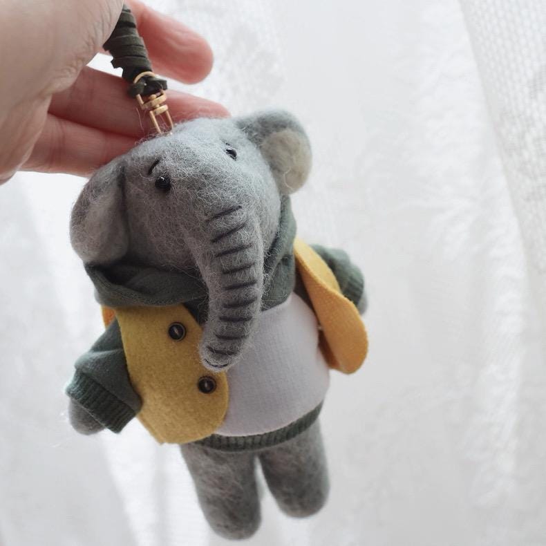 Japanese Style Lucky Felt Elephant Pendant, Handmade Elephant Bag Charm, Cute Wool Felt Animal Keychain, Elephant Gift, Bag Accessory