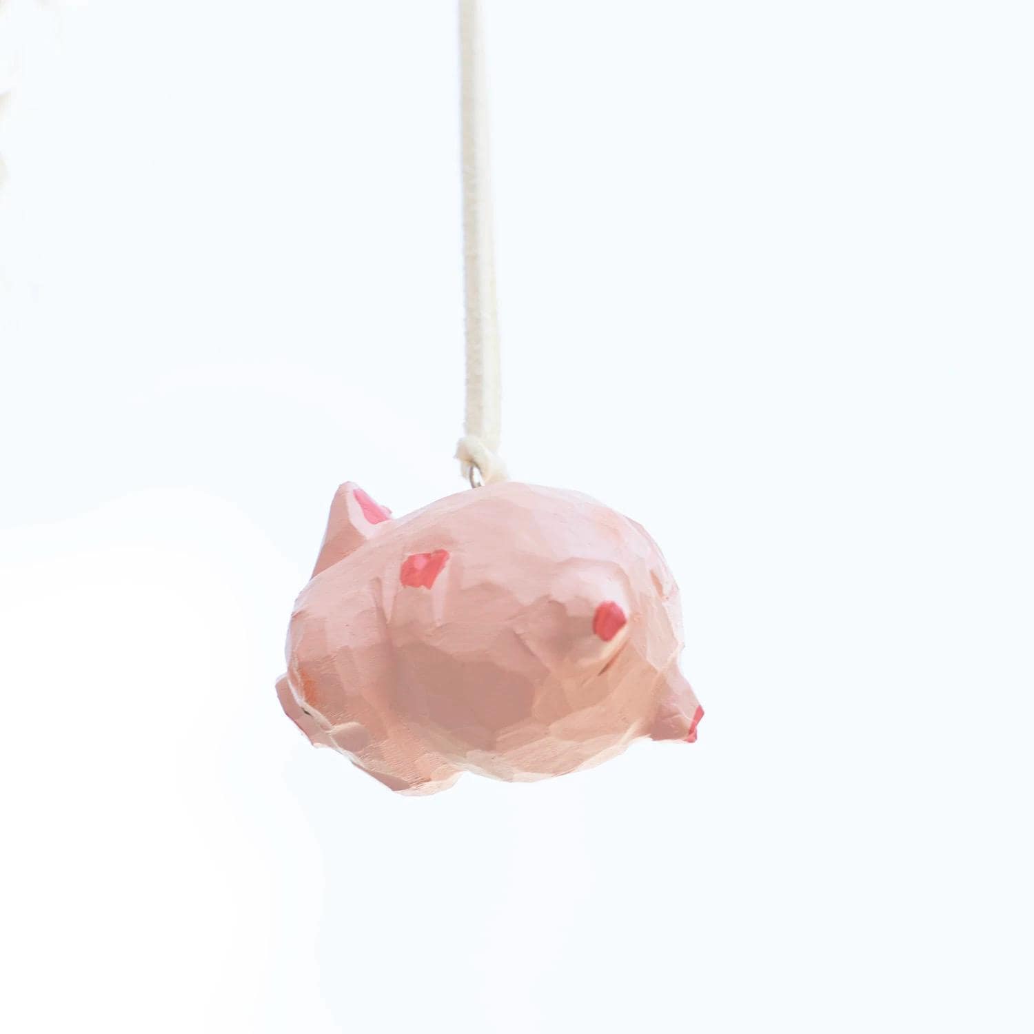 Japanese Style Handmade Pig Hanging Ornament, Hand Carved Wooden Pig Charm, Cute Pink Pig Keychain, Bag Charm, Car Hanging Decor Gift