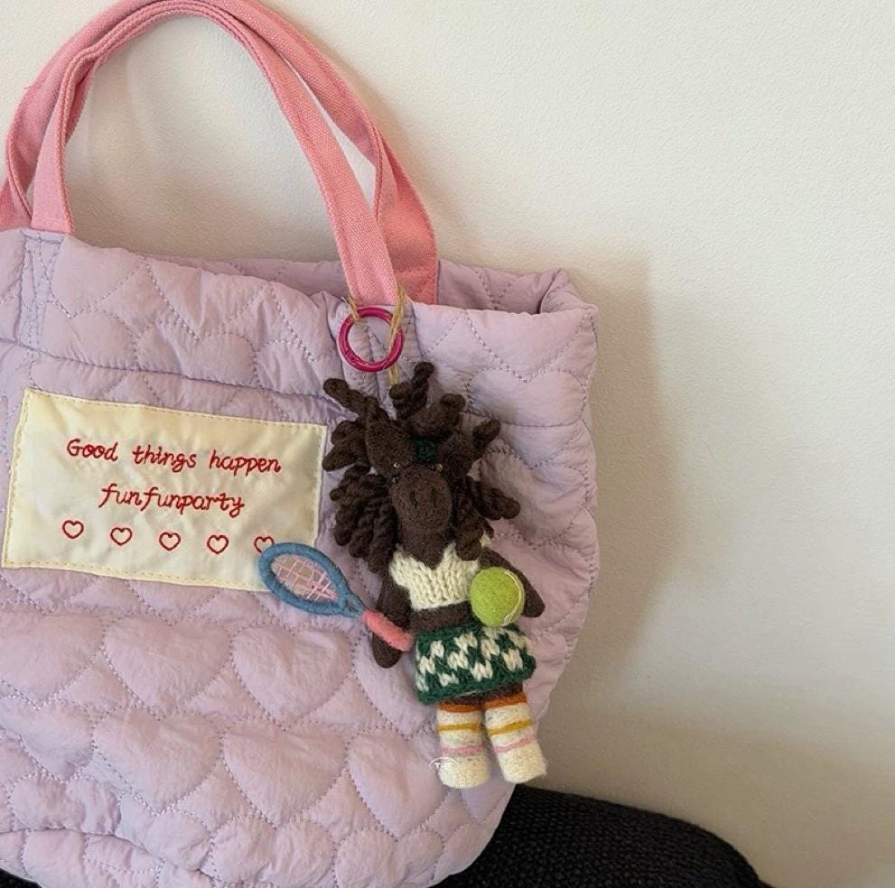Cute Wool Felt Tennis Horse Keychain, Handmade Pony Bag Charm, Kawaii Animal Hanging Ornament, Sporty Horse Pendant Gift, Lucky Charm