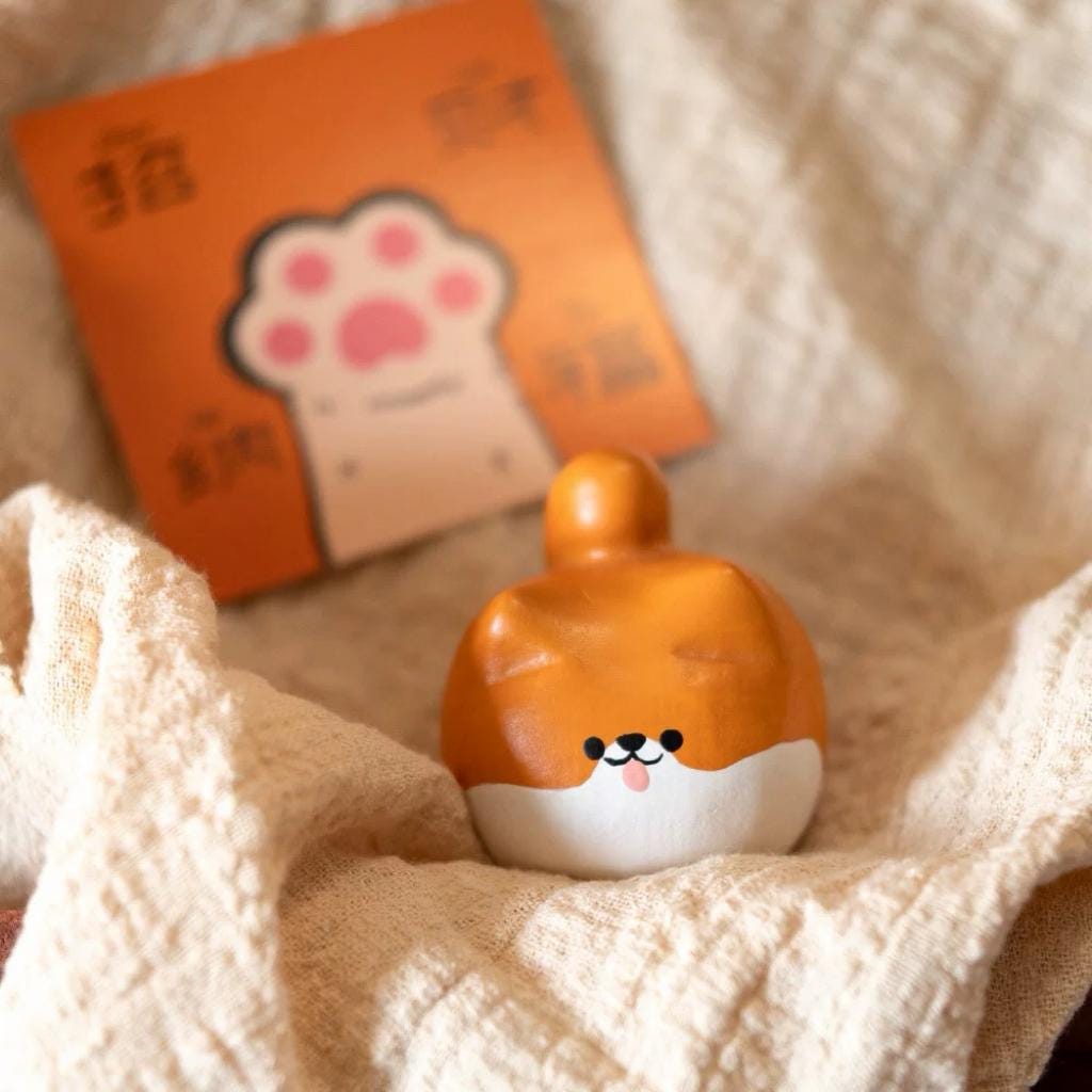 Japanese Style Wooden Shiba Inu Figurine Set, Hand Carved Round Shiba Dog Ornament, Cute Desk Decor, Linden Wood Sculpture, Gift