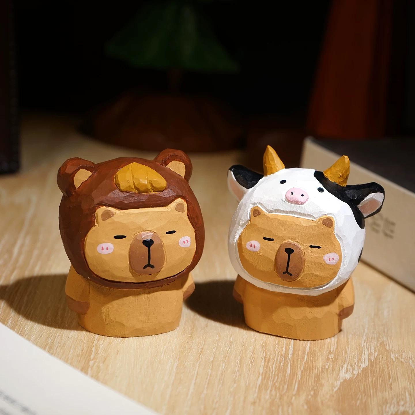 Japanese Style Wooden Capybara Figurine, Hand Carved Funny Animal Desk Decor, Cute Capybara Ornament, Linden Wood Sculpture, Lucky Gift