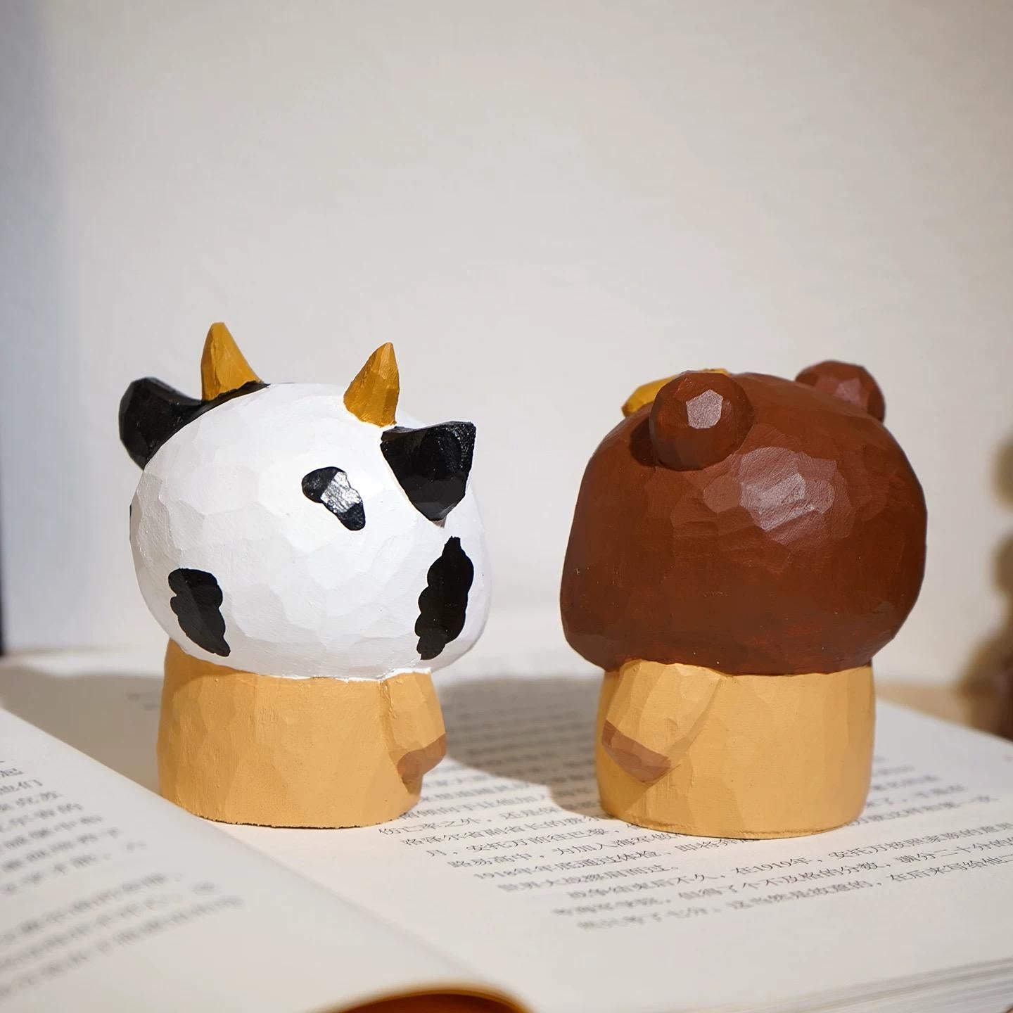 Japanese Style Wooden Capybara Figurine, Hand Carved Funny Animal Desk Decor, Cute Capybara Ornament, Linden Wood Sculpture, Lucky Gift