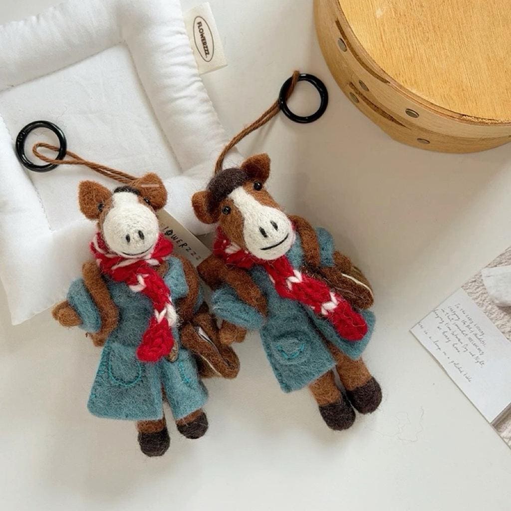 Handmade Wool Felt Pony Bag Charm, Studious Horse Keychain Pendant, Cute Animal Hanging Ornament, Backpack Charm, Car Hanging Decor, Gift