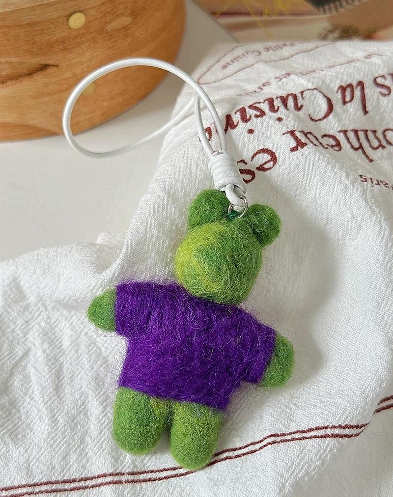 Handmade Wool Felt Frog Bag Charm, Smiley Frog Keychain, Cute Animal Hanging Ornament, Backpack Pendant, Lucky Gift