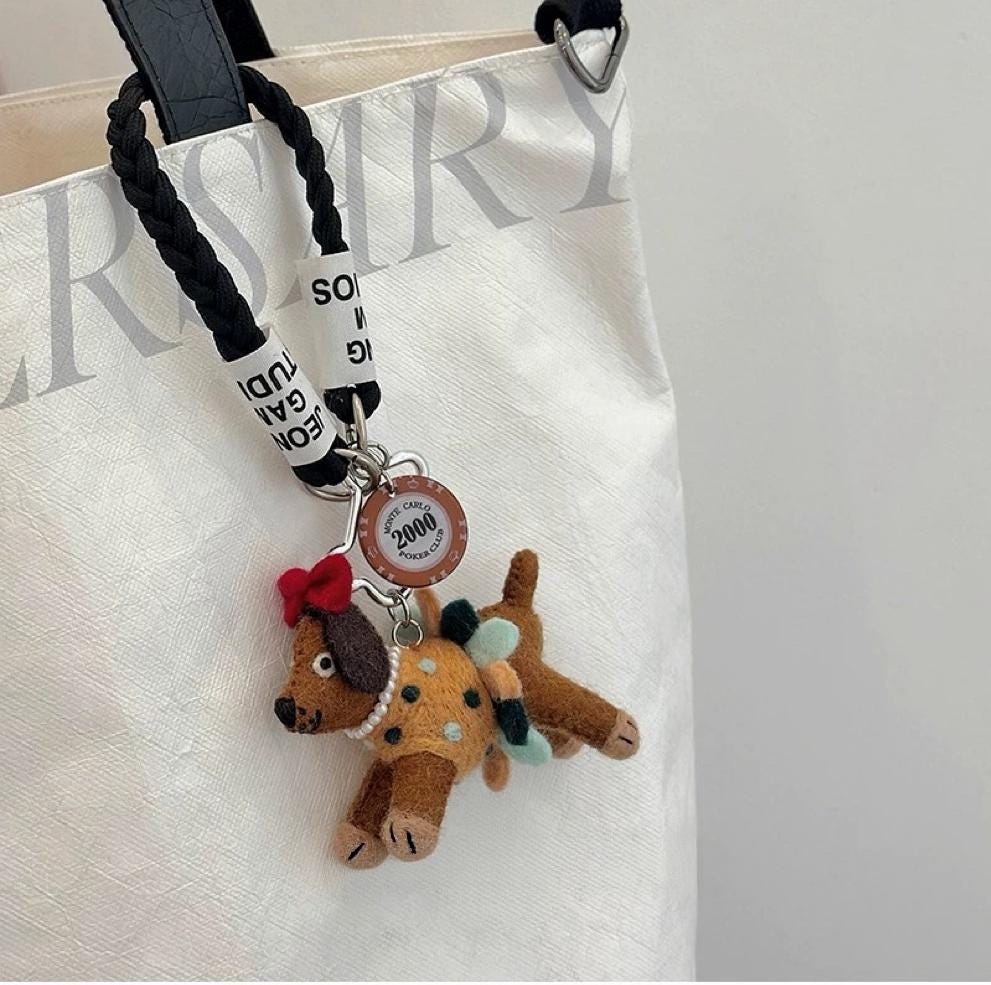 Nepal Handmade Wool Felt Polka Dot Dog Bag Charm, Cute Puppy Keychain Pendant, Animal Hanging Ornament, Backpack Charm, Lucky Gift