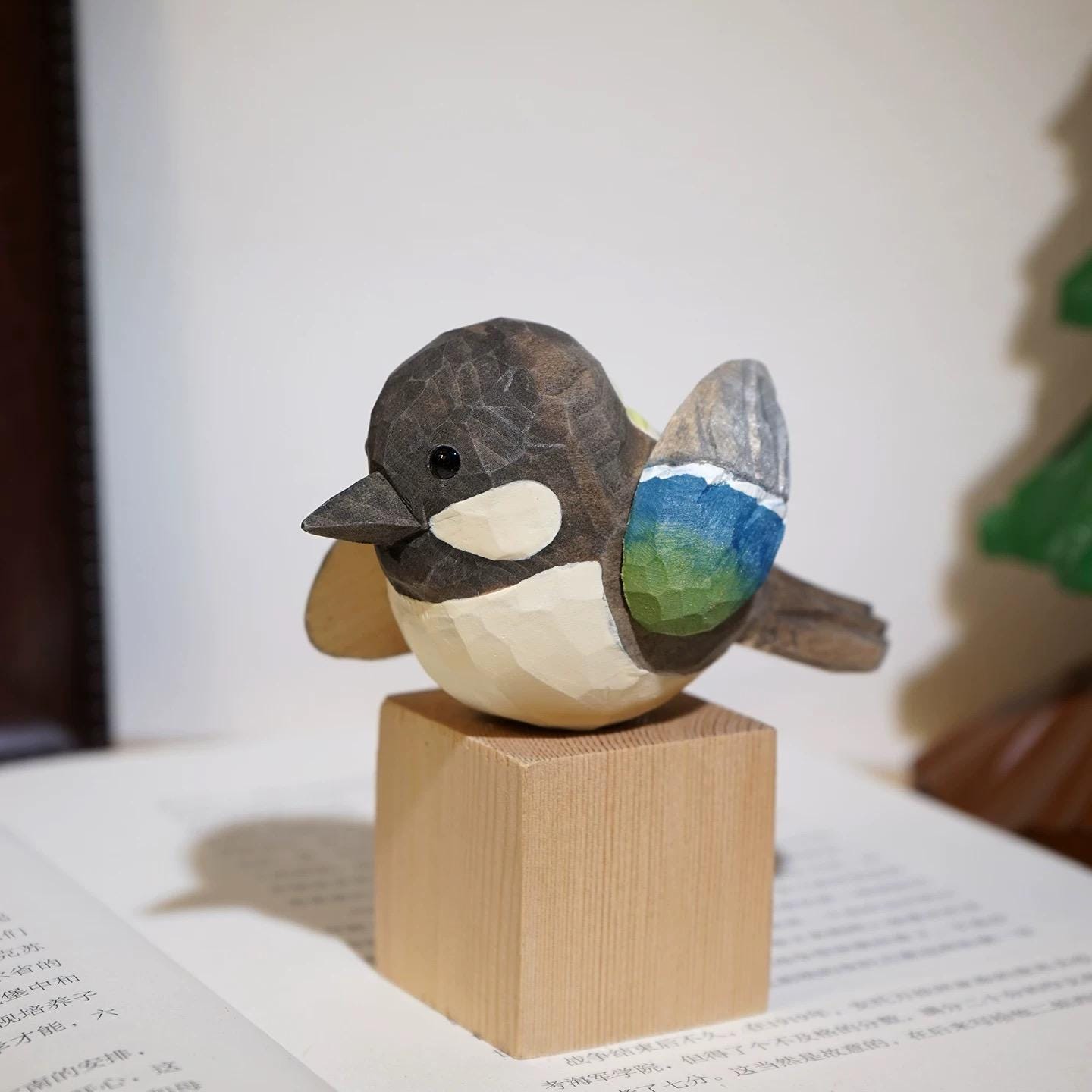 Japanese Style Handmade Wooden Gray Blue Tit Bird Figurine, Single Linden Wood Bird Statue, Removable Magnetic Wings, Cute Desk Decor