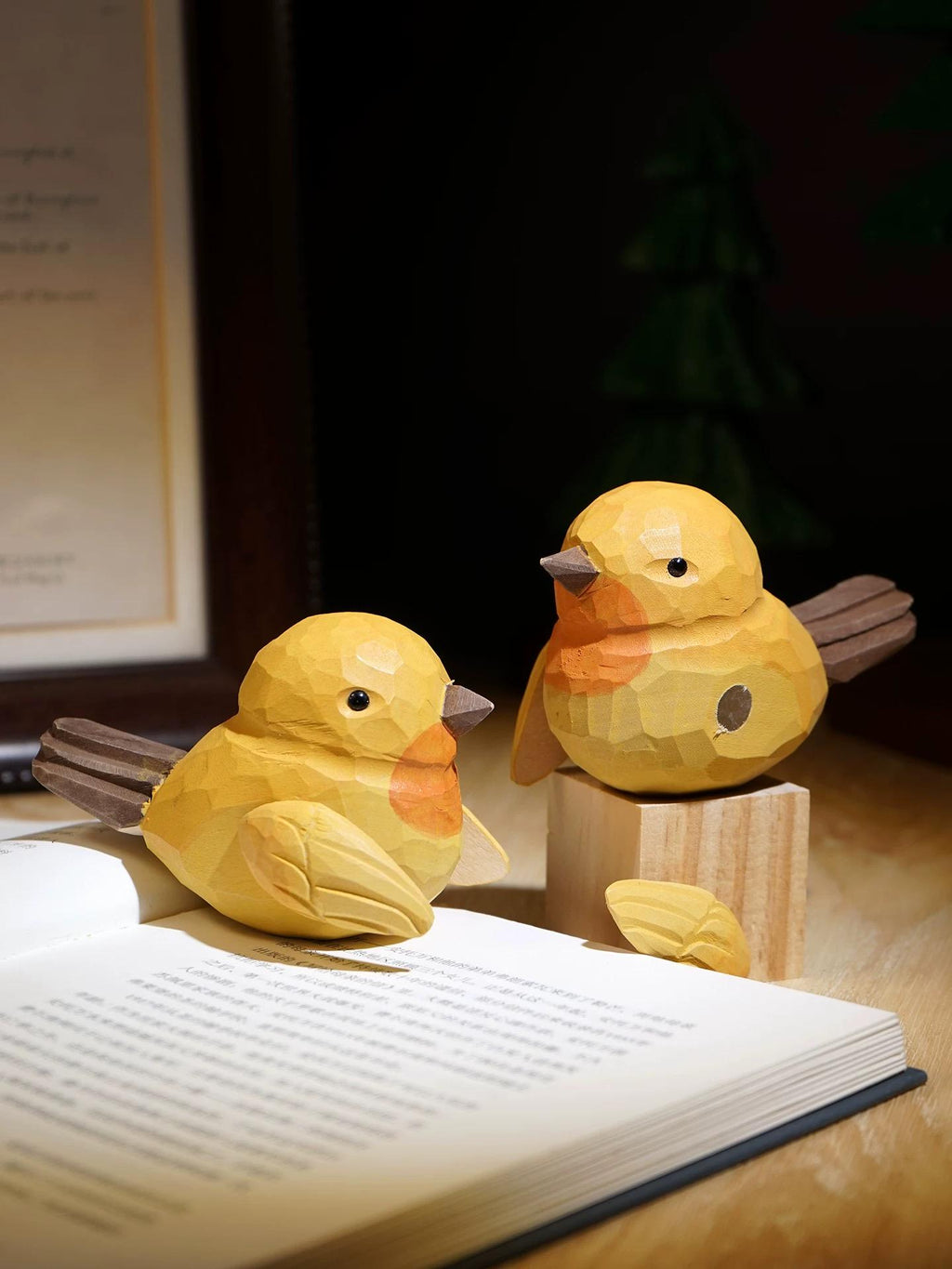 Japanese Style Handmade Fat Bird Figurine, Single Linden Wood Bird Statue, Detachable Wing Bird Decor, Cute Desk Ornament, Decoration Gift