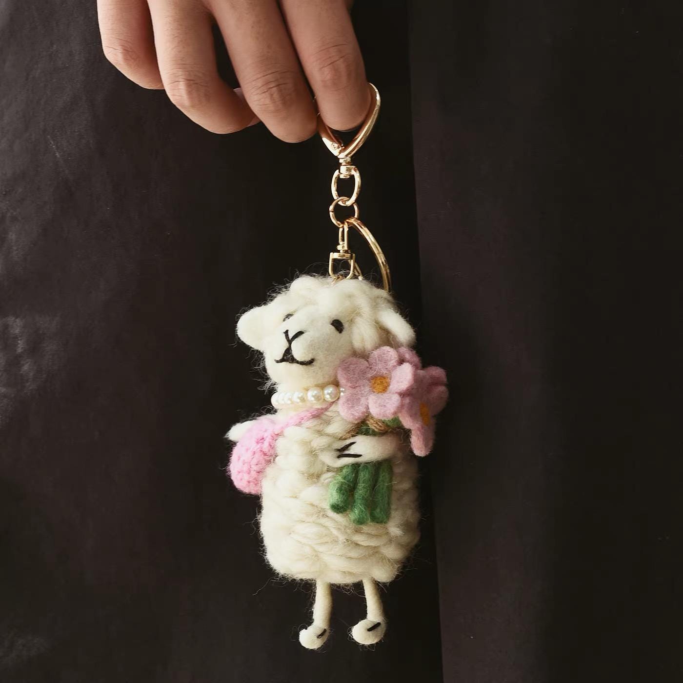 Handmade Wool Felt Sheep Keychain, with Pink Flower Bag Charm, Cute 3D Felt Animal Pendant. Funny Sheep smile face, Gift for her,friends