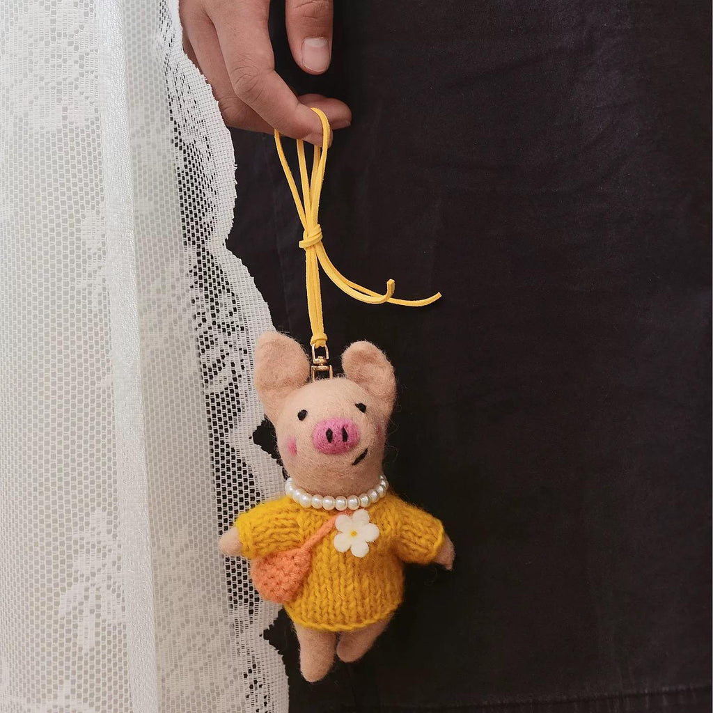 Handmade Felt Pig Keychain, Wool Felt Pig Doll Bag Charm with Yellow Sweater, Handcrafted Animal Keyring, Cute Handmade Gift