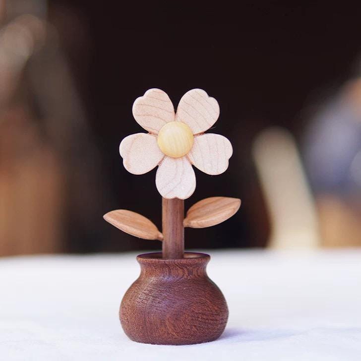 Hand Carved Wooden Flower Diffuser Decor – Aromatherapy Wood Sculpture, Natural Essential Oil Car Freshener, Desk Ornament, Handmade Gift